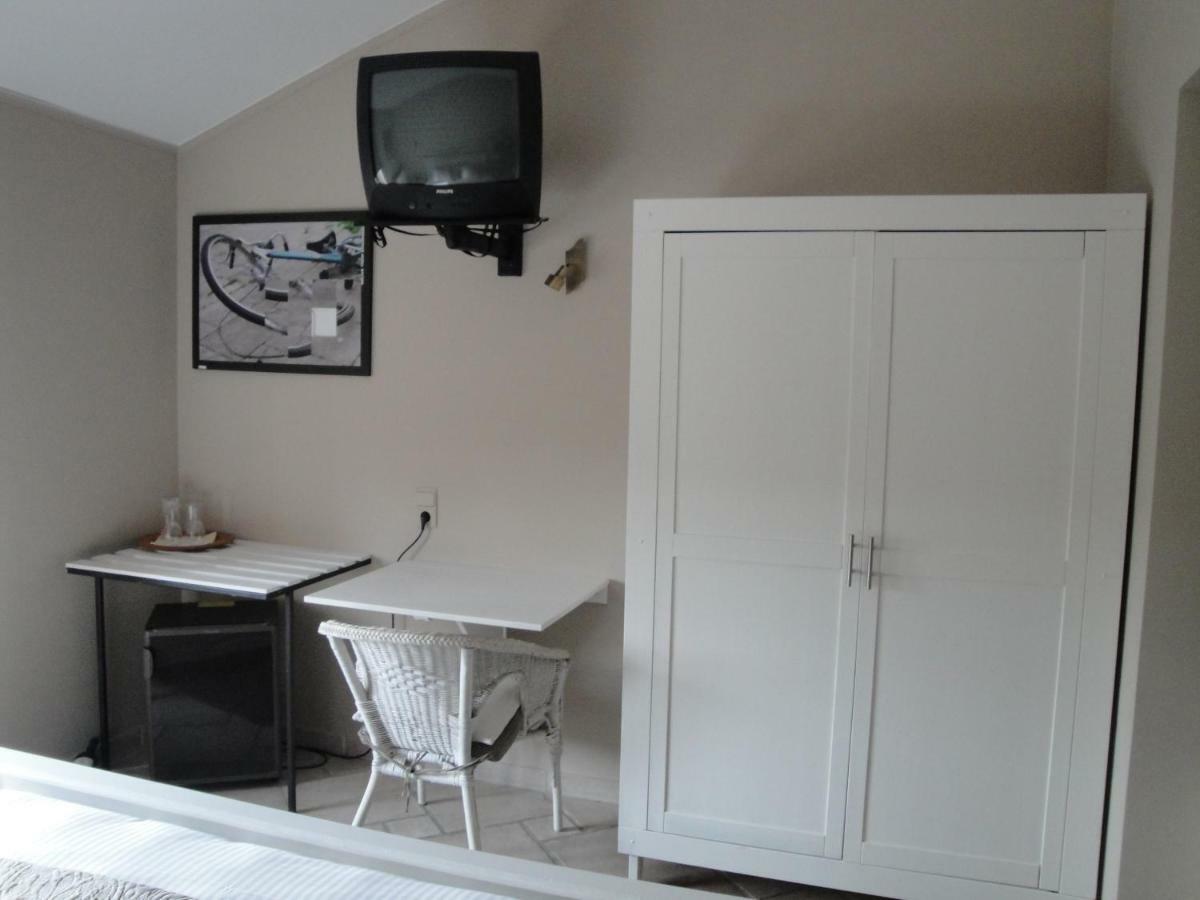 B&B De Polderhoeve Blankenberge Bagian luar foto